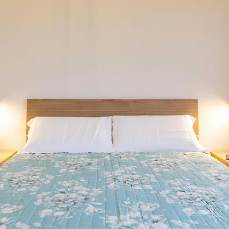 I Pini-4 By Interhome
